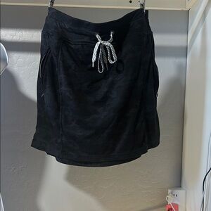 No.130 Women's Black Skort